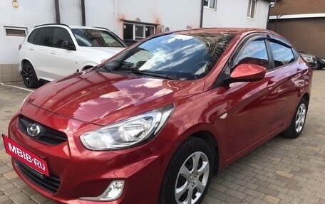 Hyundai Solaris II рестайлинг, 2011 год, 740 000 рублей, 3 фотография