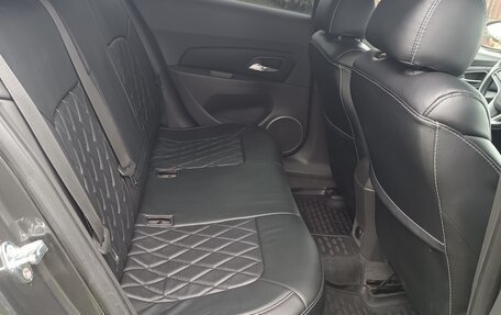 Chevrolet Cruze II, 2010 год, 655 000 рублей, 12 фотография