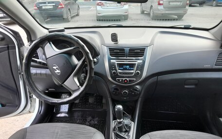 Hyundai Solaris II рестайлинг, 2016 год, 600 000 рублей, 7 фотография