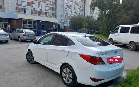 Hyundai Solaris II рестайлинг, 2016 год, 600 000 рублей, 2 фотография