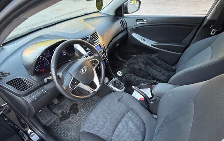 Hyundai Solaris II рестайлинг, 2012 год, 580 000 рублей, 10 фотография