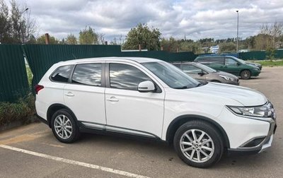 Mitsubishi Outlander III рестайлинг 3, 2015 год, 1 850 000 рублей, 1 фотография