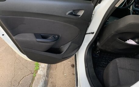 Opel Astra J, 2013 год, 570 000 рублей, 13 фотография