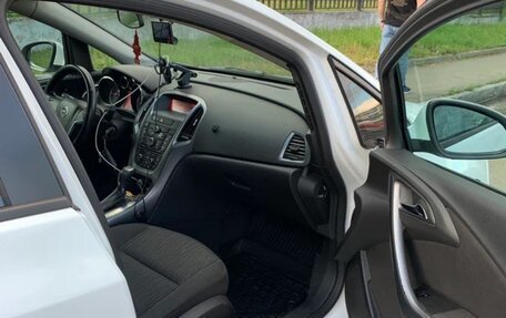 Opel Astra J, 2013 год, 570 000 рублей, 18 фотография