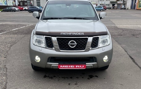 Nissan Pathfinder, 2013 год, 1 750 000 рублей, 1 фотография