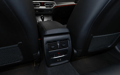 BMW 3 серия, 2021 год, 3 780 000 рублей, 13 фотография