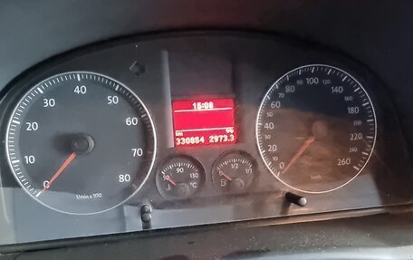 Volkswagen Touran III, 2007 год, 500 000 рублей, 9 фотография