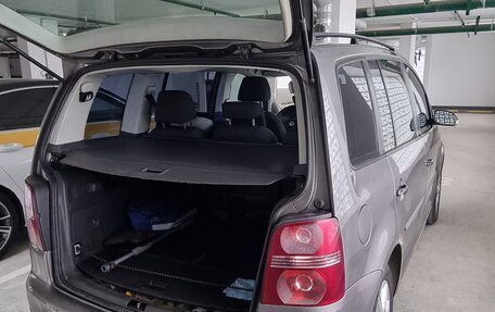 Volkswagen Touran III, 2007 год, 500 000 рублей, 5 фотография