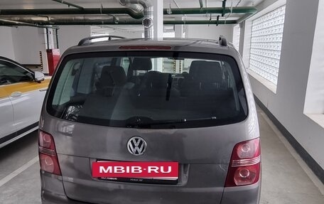 Volkswagen Touran III, 2007 год, 500 000 рублей, 4 фотография