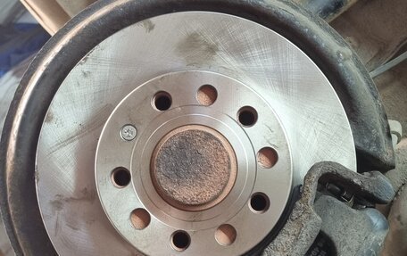 Volkswagen Touran III, 2007 год, 500 000 рублей, 28 фотография