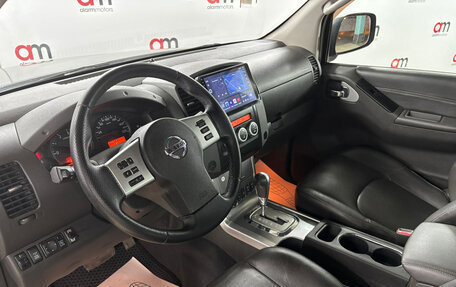 Nissan Navara (Frontier), 2010 год, 1 499 000 рублей, 10 фотография