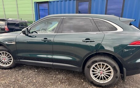 Jaguar F-Pace, 2017 год, 2 450 000 рублей, 3 фотография