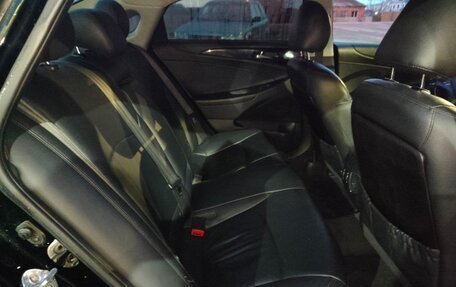 Hyundai Sonata VI, 2011 год, 1 300 000 рублей, 18 фотография