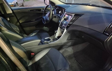 Hyundai Sonata VI, 2011 год, 1 300 000 рублей, 22 фотография