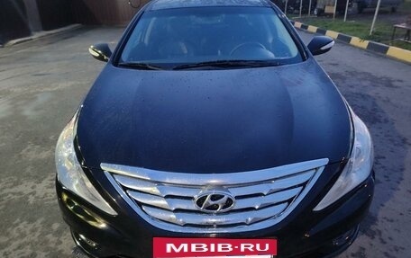 Hyundai Sonata VI, 2011 год, 1 300 000 рублей, 28 фотография