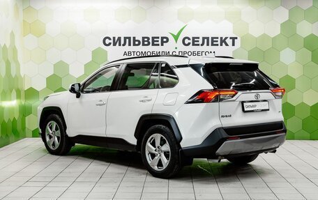 Toyota RAV4, 2019 год, 2 889 000 рублей, 6 фотография