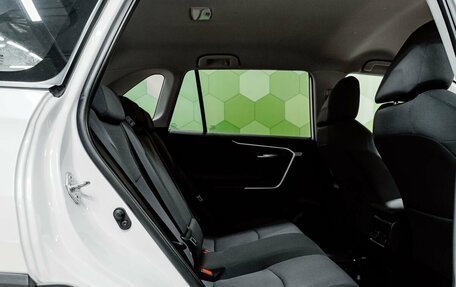 Toyota RAV4, 2019 год, 2 889 000 рублей, 12 фотография