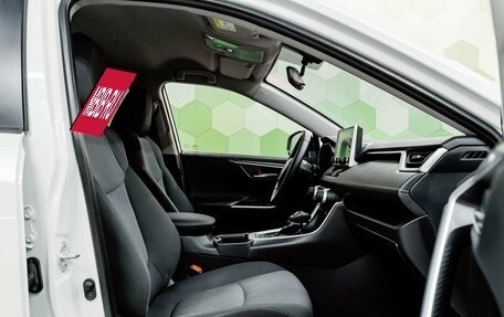 Toyota RAV4, 2019 год, 2 889 000 рублей, 11 фотография