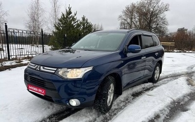Mitsubishi Outlander III рестайлинг 3, 2013 год, 1 900 000 рублей, 1 фотография