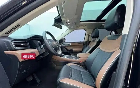 Ford Explorer VI, 2022 год, 3 800 111 рублей, 9 фотография