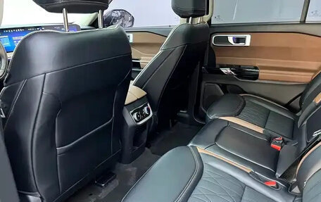 Ford Explorer VI, 2022 год, 3 800 111 рублей, 13 фотография