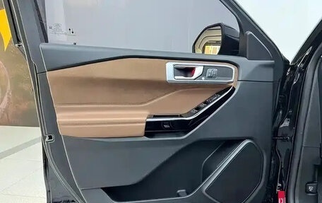 Ford Explorer VI, 2022 год, 3 800 111 рублей, 14 фотография