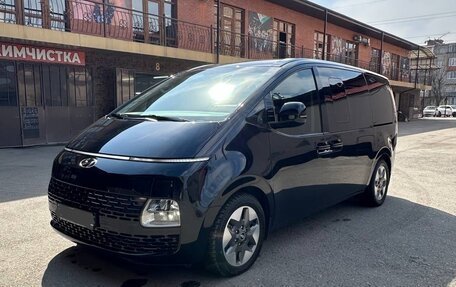 Hyundai Staria, 2022 год, 5 500 000 рублей, 4 фотография