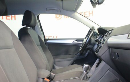 Volkswagen Tiguan II, 2021 год, 2 240 000 рублей, 10 фотография