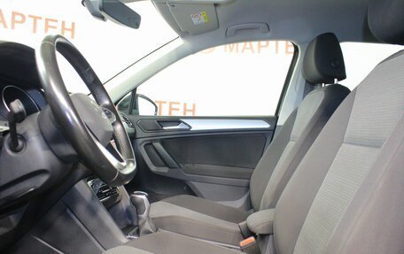 Volkswagen Tiguan II, 2021 год, 2 240 000 рублей, 9 фотография