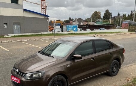 Volkswagen Polo VI (EU Market), 2014 год, 900 000 рублей, 1 фотография