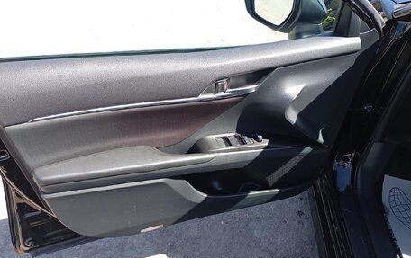 Toyota Camry, 2021 год, 2 400 000 рублей, 6 фотография