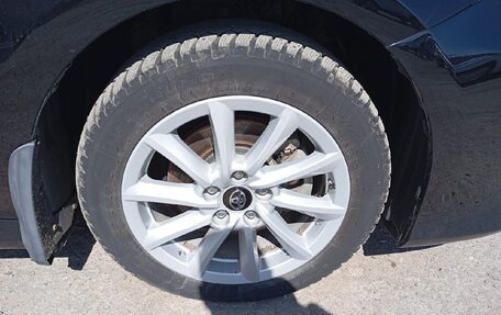 Toyota Camry, 2021 год, 2 400 000 рублей, 12 фотография