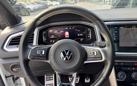 Volkswagen T-Roc I, 2022 год, 2 070 000 рублей, 14 фотография