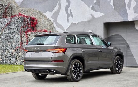 Skoda Kodiaq I, 2023 год, 4 000 000 рублей, 4 фотография