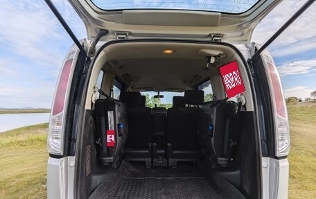 Nissan Serena IV, 2013 год, 1 450 000 рублей, 10 фотография