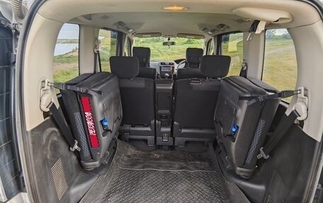 Nissan Serena IV, 2013 год, 1 450 000 рублей, 8 фотография