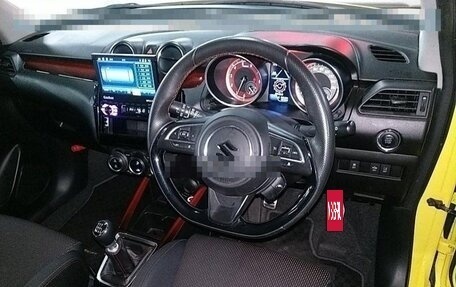 Suzuki Swift V, 2018 год, 1 200 000 рублей, 14 фотография