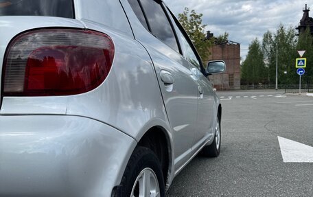 Toyota Vitz, 2000 год, 340 000 рублей, 6 фотография