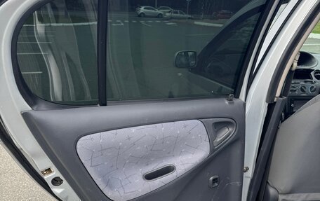 Toyota Vitz, 2000 год, 340 000 рублей, 16 фотография