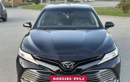 Toyota Camry, 2018 год, 2 865 000 рублей, 5 фотография
