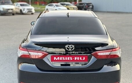 Toyota Camry, 2018 год, 2 865 000 рублей, 6 фотография