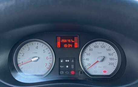 Renault Logan I, 2011 год, 300 000 рублей, 23 фотография