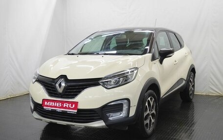 Renault Kaptur I рестайлинг, 2017 год, 1 126 000 рублей, 1 фотография