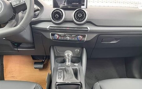 Audi Q2 I, 2025 год, 2 950 000 рублей, 2 фотография