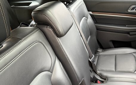 Ford Explorer VI, 2017 год, 2 970 000 рублей, 15 фотография