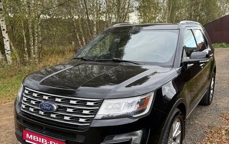 Ford Explorer VI, 2017 год, 2 970 000 рублей, 3 фотография