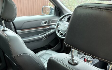 Ford Explorer VI, 2017 год, 2 970 000 рублей, 17 фотография