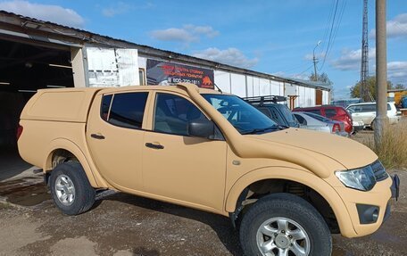 Mitsubishi L200 IV рестайлинг, 2011 год, 1 300 000 рублей, 2 фотография