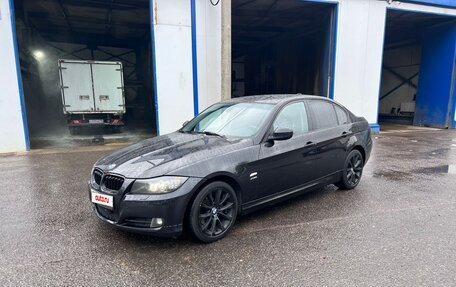 BMW 3 серия, 2011 год, 1 200 000 рублей, 3 фотография