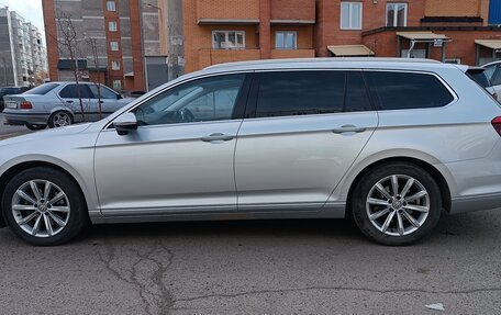 Volkswagen Passat B8 рестайлинг, 2015 год, 1 600 000 рублей, 8 фотография